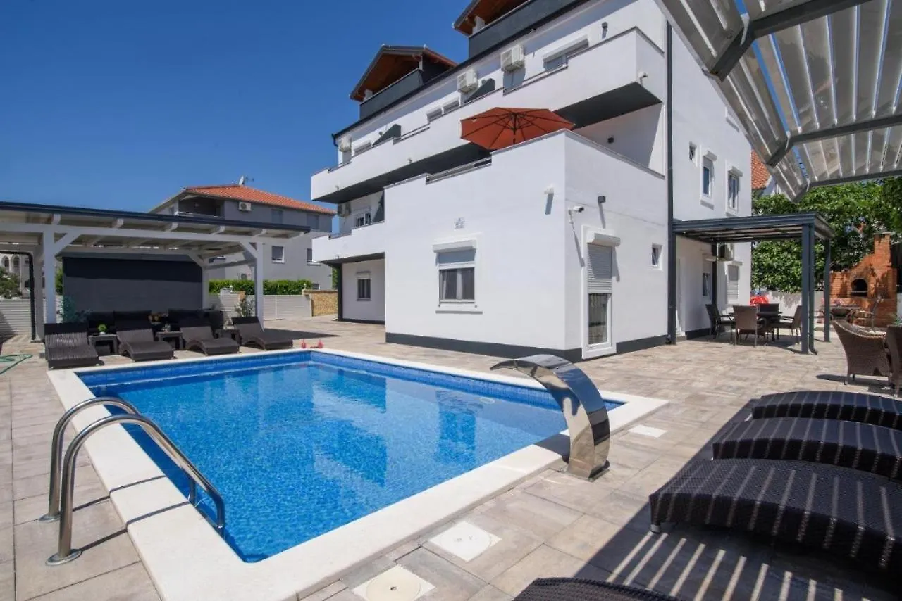 Apartment In Okrug Gornji With Sea View, Balcony, Air Conditioning, Wifi 5134-2 Trogir
